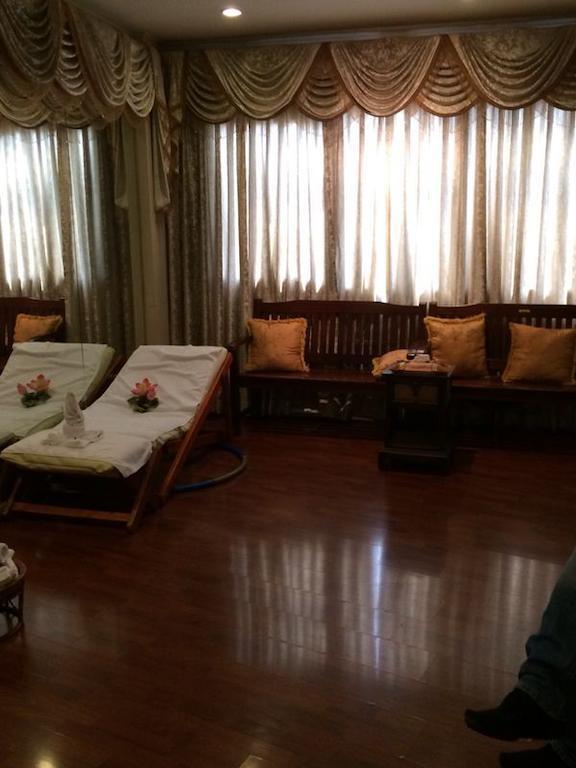 City Center Hotel Al-Manamah Bagian luar foto