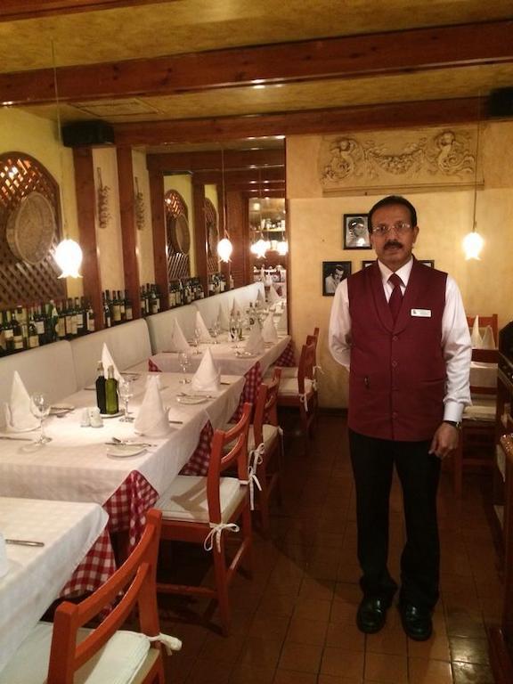 City Center Hotel Al-Manamah Bagian luar foto